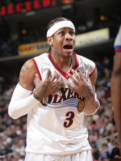 教练赛后落泪太真实（教练赛后泪洒赛场，真情流露）