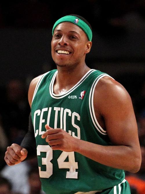 川普狂喜，乡下人乐队将在世界杯抽签仪式结束后表演《YMCA》（世界杯抽签结束后，乡下人乐队将表演《YMCA》，川普兴奋不已）