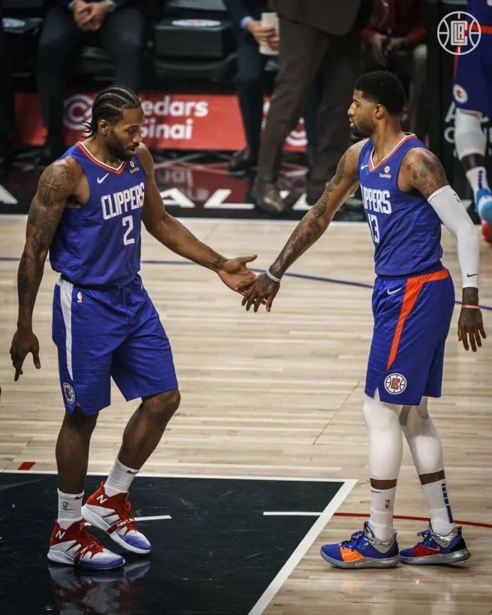 淘汰赛阶段打进9球，阿连德创造美职联新纪录（阿连德淘汰赛轰入9球，刷新美职联纪录）