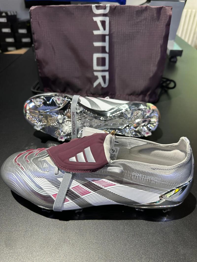 官方：诺丁汉森林第25、26轮比赛改期，对手利兹联与狼队（官方消息：诺丁汉森林25、26轮赛程调整，将对阵利兹联与狼队）