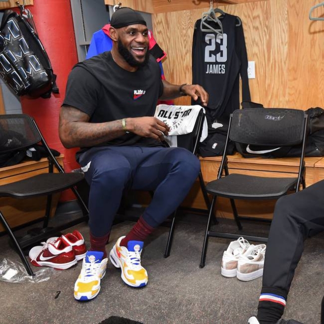 米体：尤文希望在20天内通过卖人得到大约1亿欧元（米兰体育报：尤文力争在20天内通过出售球员筹集约1亿欧元）