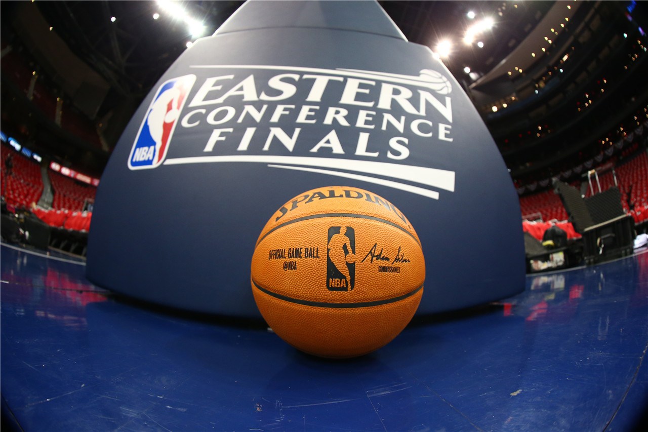 奥尔莫：心情有点复杂，我们本想要赢球和零封（奥尔莫：心情复杂，我们原本期待取胜并零封对手）